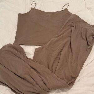 American Eagle Outfitters Beige Lounge Set